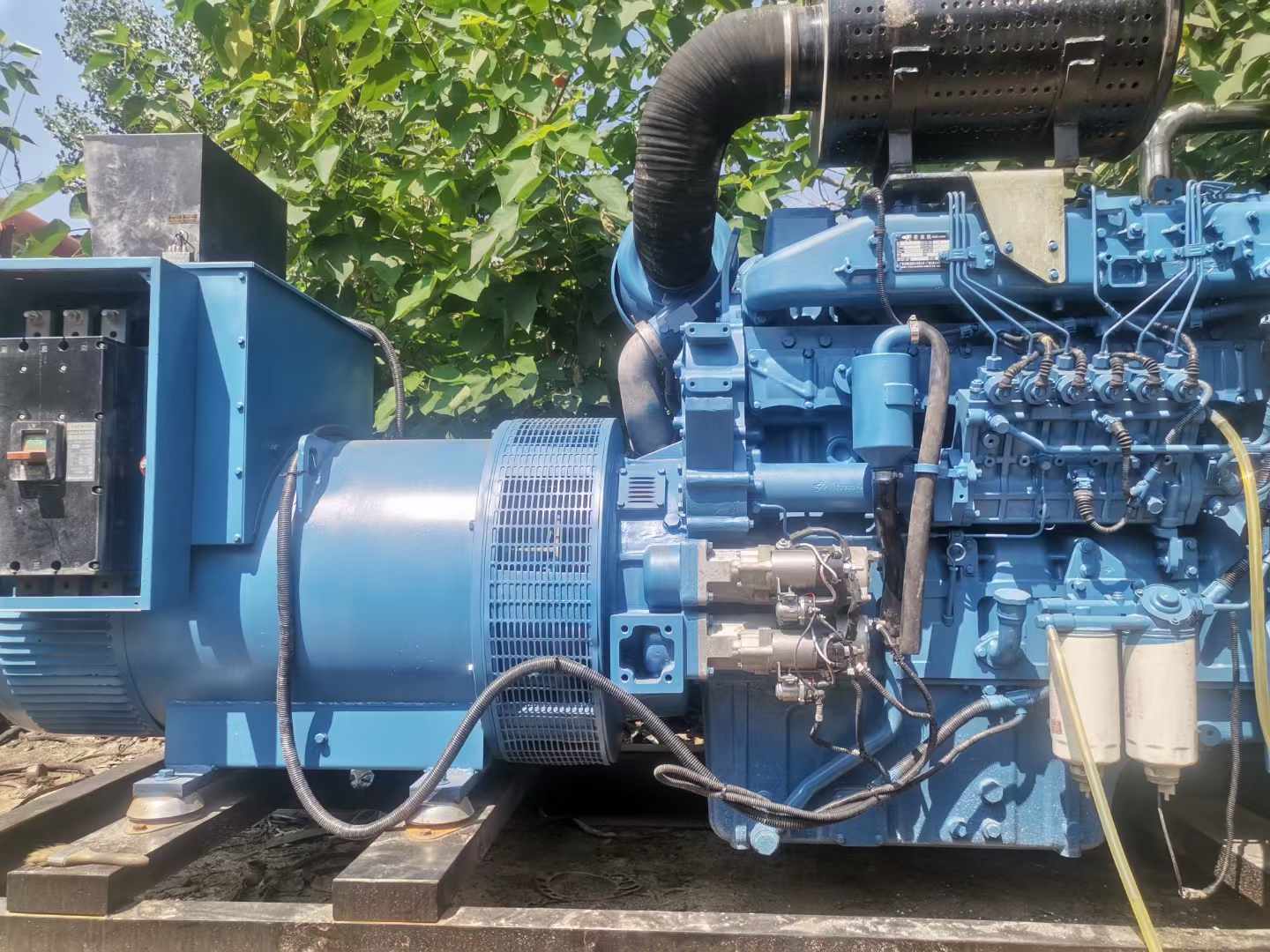 利通详细说明降低 800kW 柴油发电机输出电流波动的方法