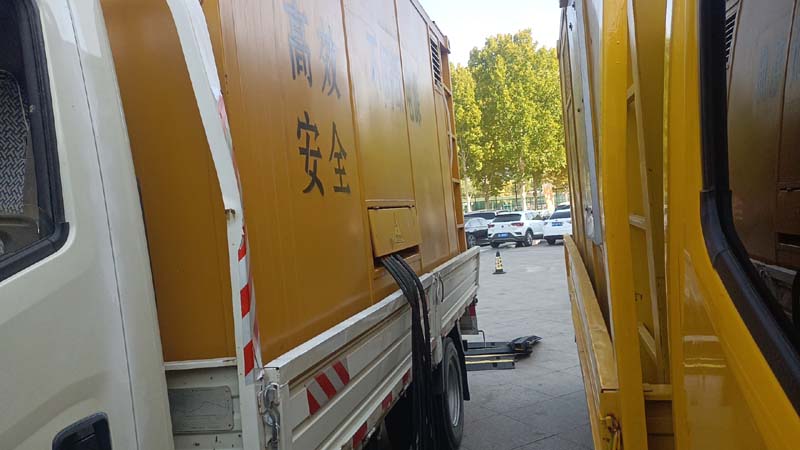 利通如何判断柴油发电机组和UPS电源的切换时间是否符合要求？