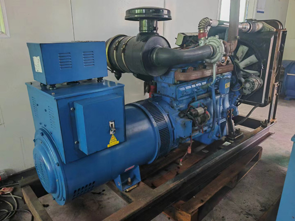 利通100kW柴油发电机组使用多级机油有哪些优缺点？